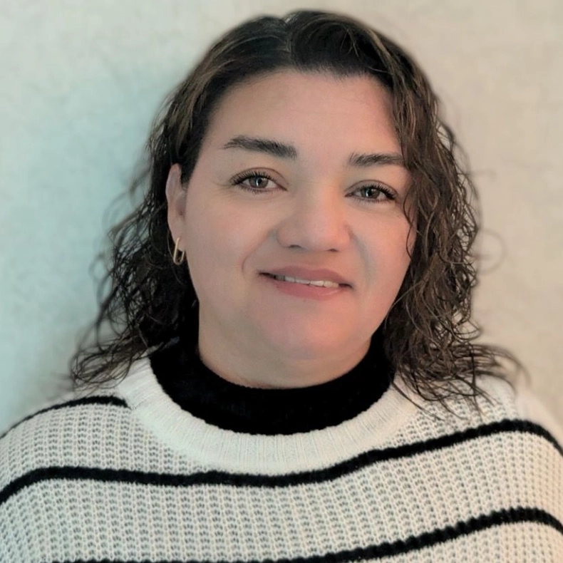 Headshot of Sandra